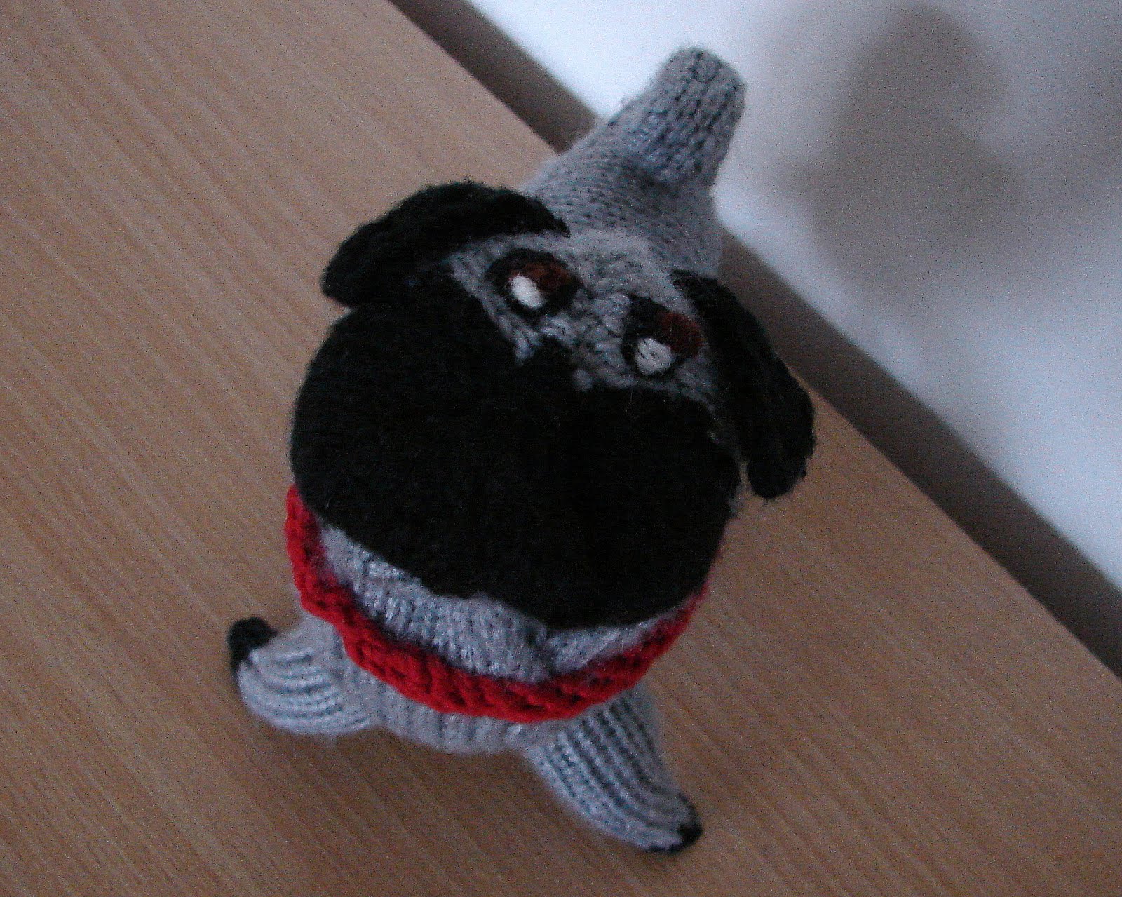 Ferby's Corner Knitting: Knitted pug dog