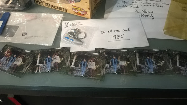 foto donde desaparecen hermanos regreso al futuro metrópoli gijón