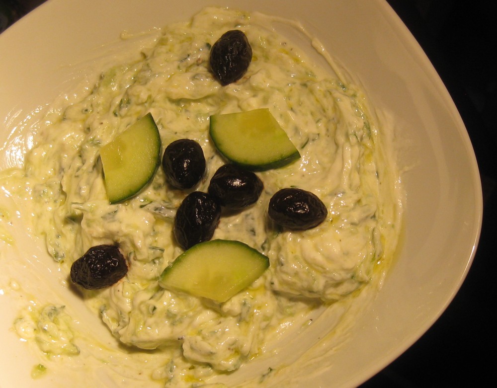 Barbaras Spielwiese: Tsatsiki (Zaziki) Barbaras Spielwiese: Tsatsiki (Zaziki)