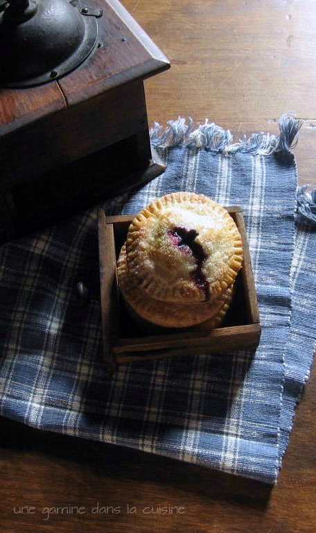 Blueberry, Goat Cheese, and Rosemary Hand Pies | une gamine dans la cuisine