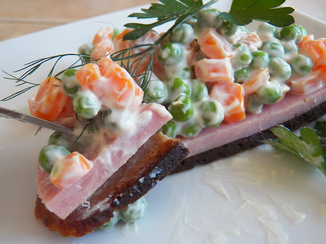 Italiensk Salat on rye bread