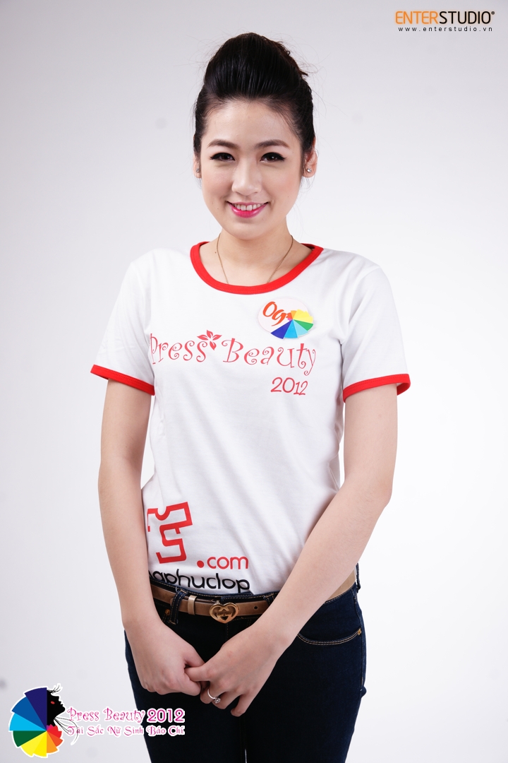 Miss Duong Tu Anh
