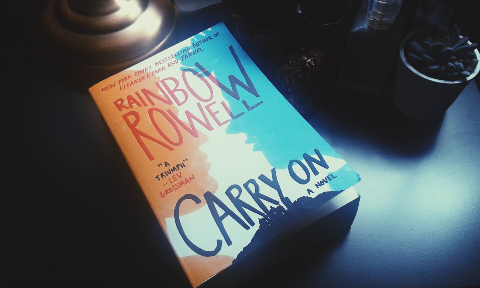 BOOK REVIEW • Carry On de Rainbow Rowell. Le Rewind Club La (pop