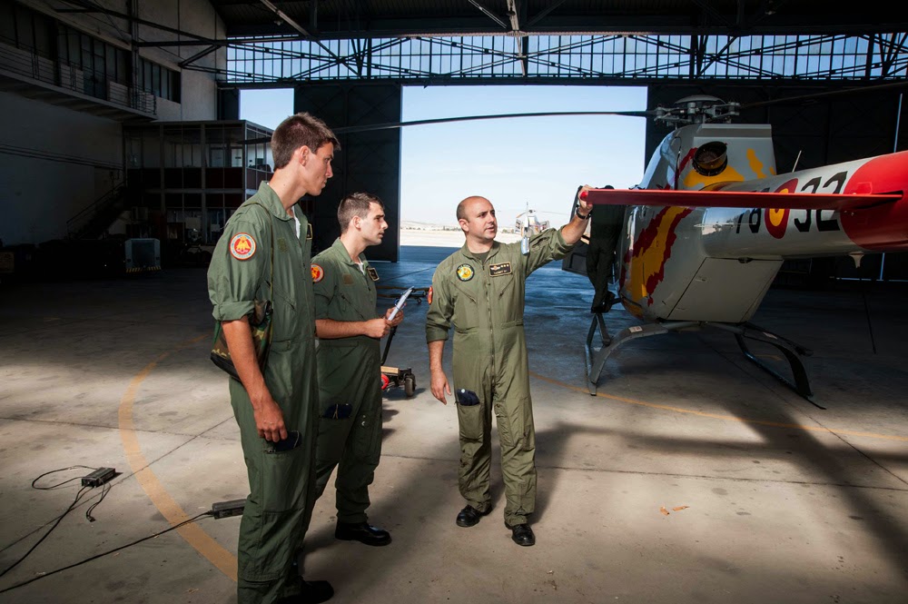 El Ala 78 inicia la formación de pilotos de helicóptero