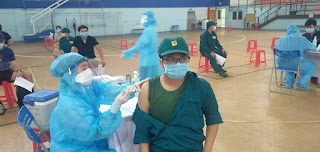 Tổ chức tiêm vắc xin phòng covid-19 cho 560 chiến sĩ dân quân tự vệ
