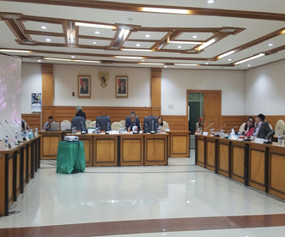 Lucu ! Rapat Pansus LKPJ Hanya Dihadiri 3 Anggota Dewan 1 rapat%2Bkosong