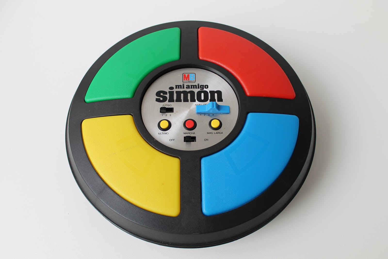 Vintagería Simon Dice de MB, 1978