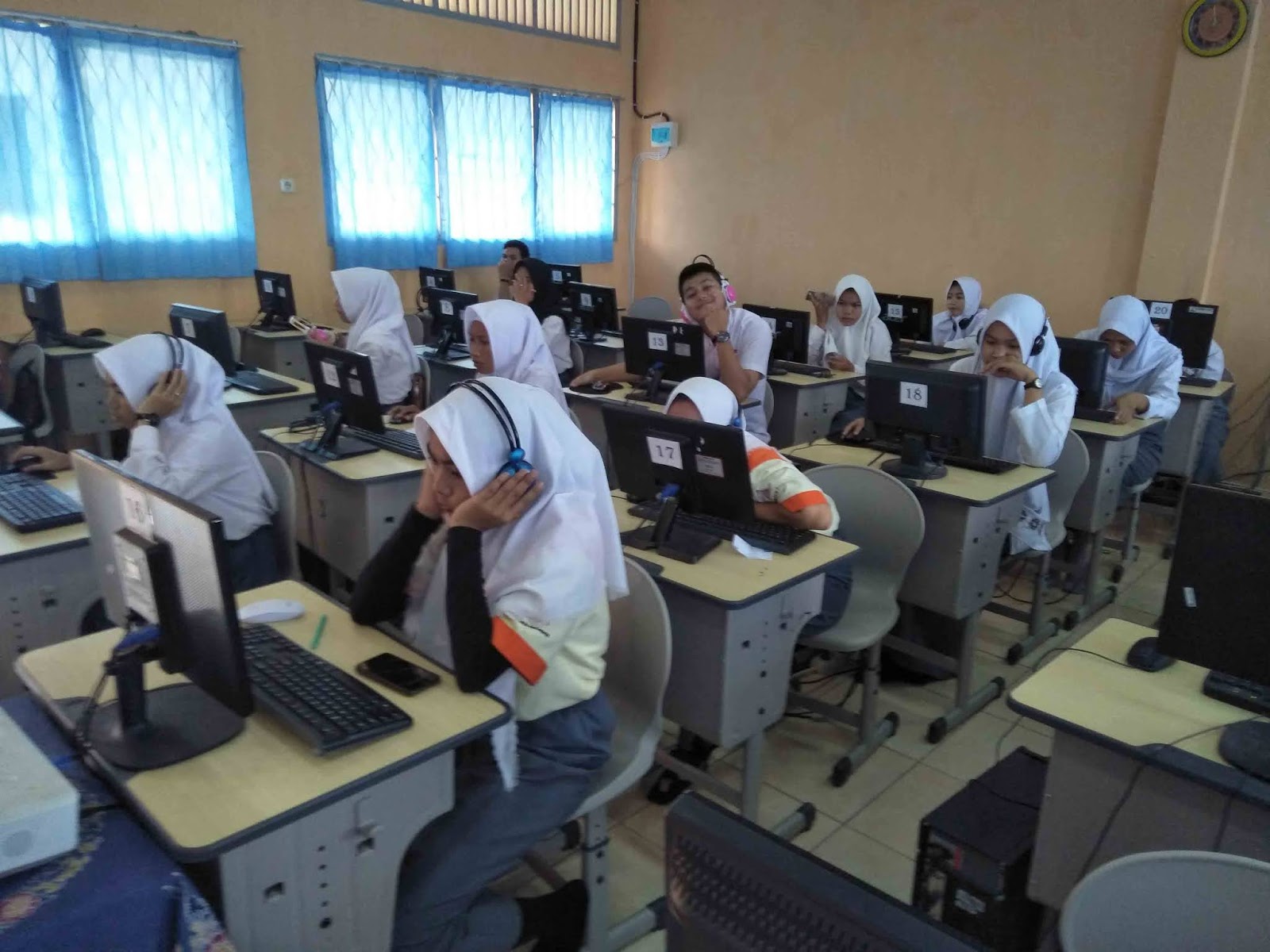 LAB. KOMPUTER DAN RUANG PRAKTEK SISWA (RPS) SMK NEGERI 7 PALEMBANG
