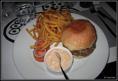 restaurant bio Bioboa, burger Aubrac organic food café 93 rue Montmartre Paris 