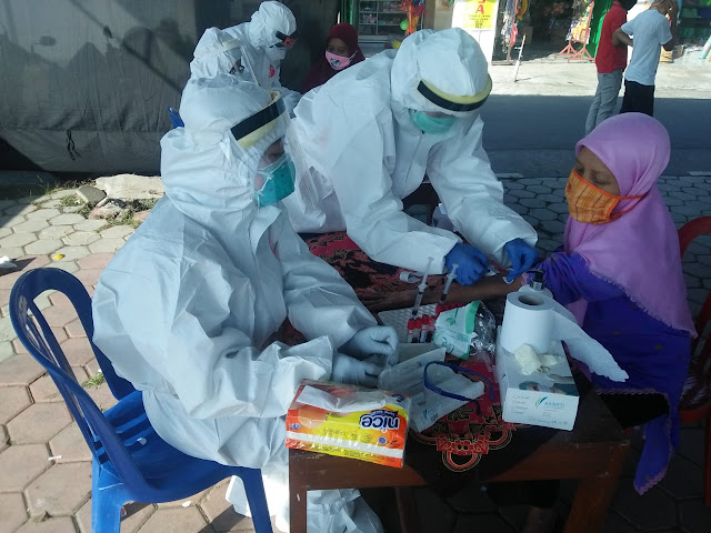 Puluhan Pedagang Pasar Nguwer Ikut Rapid Test
