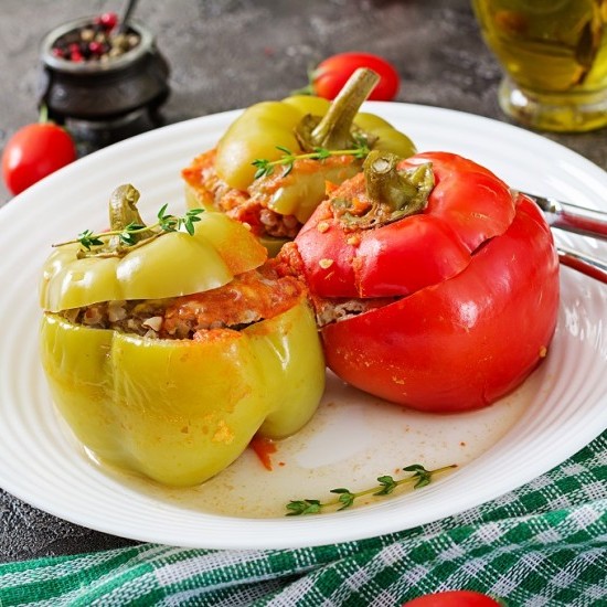 فلفل محشي باللحم والخضار فلفل محشي باللحم والخضار