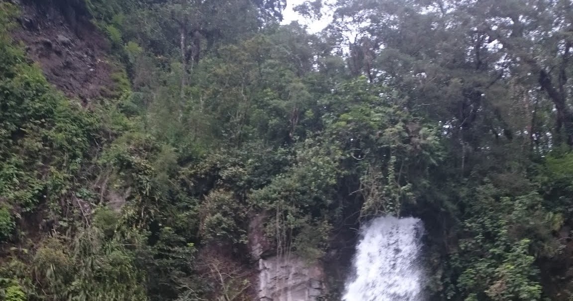 TAKJUB INDONESIA: SEGARKAN TUBUH DI AIR TERJUN CURUG ...