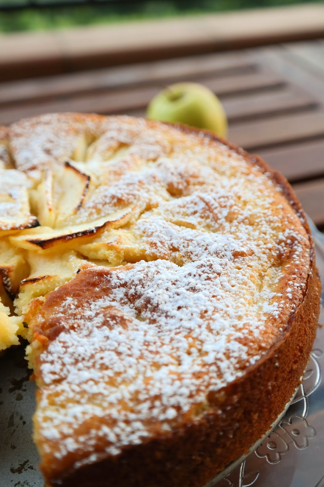 torta con crema e mele