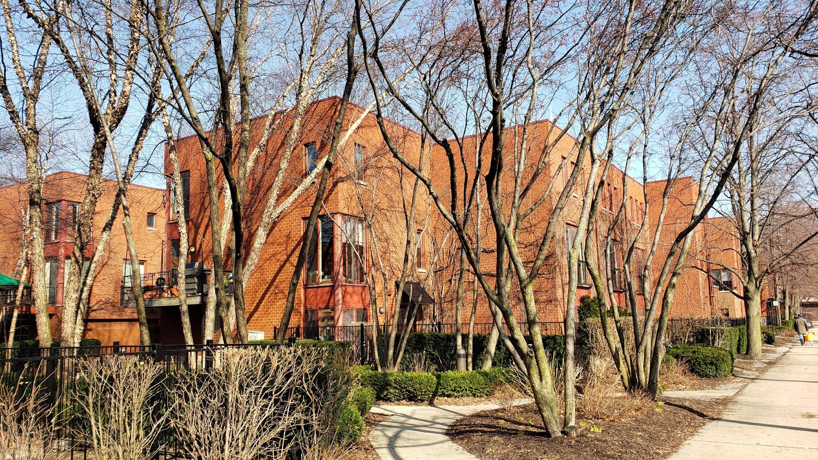 The Chicago Real Estate Local South Loop townhouse sales Up and down