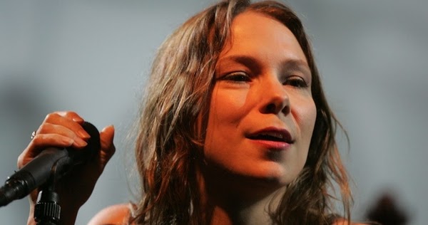 The Quiet Storm Music Videos And Films Thequietstorm Com Lhasa De Sela De Cara A La Pared Live Performance the quiet storm