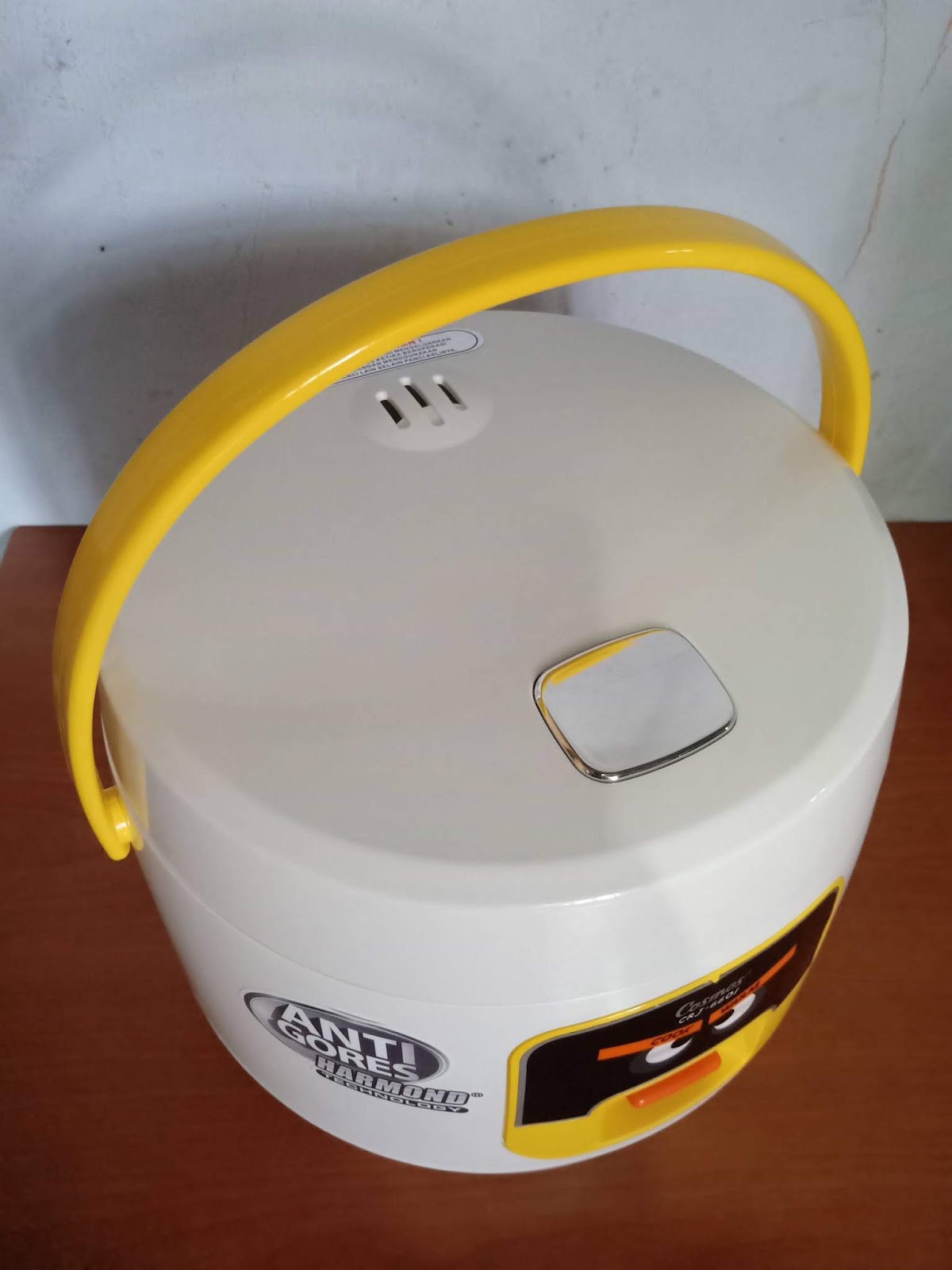 Hidangkan Nasi yang Sehat Bersama Rice Cooker Cosmos Harmond CRJ-6601
