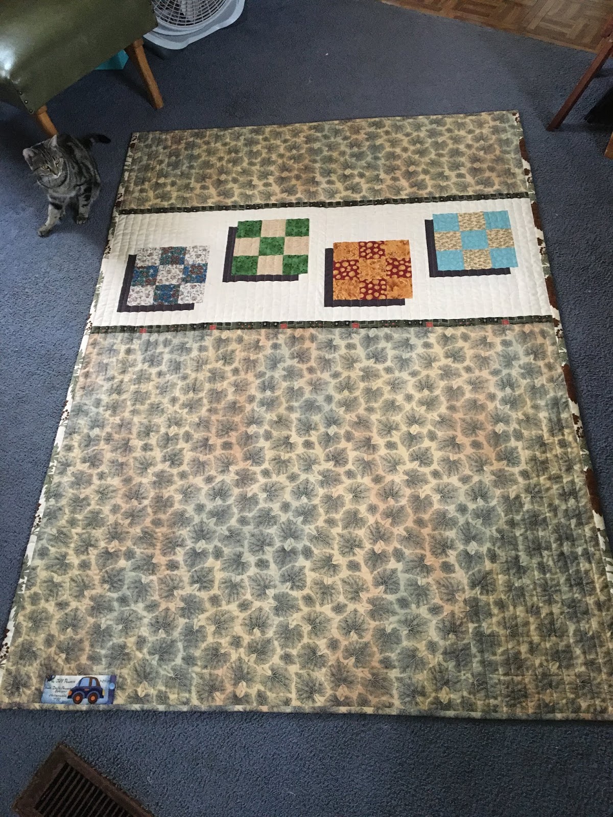Dolly's Home ♫ Finished Quilt/Floating Nine Patches/Sew