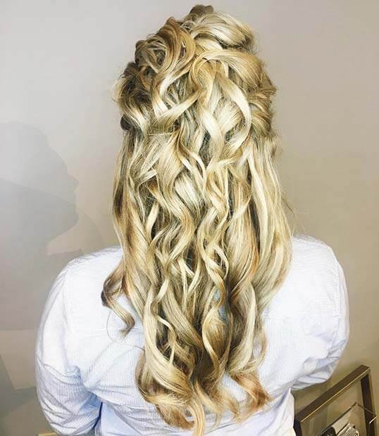 Best Bridesmaid Hairstyles For Medium Hair To Elegacy Your Style