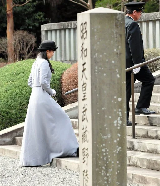 Princess Kako, a granddaughter of Emperor Akihito, visited the Musashino Imperial Mausoleum in Hachioji