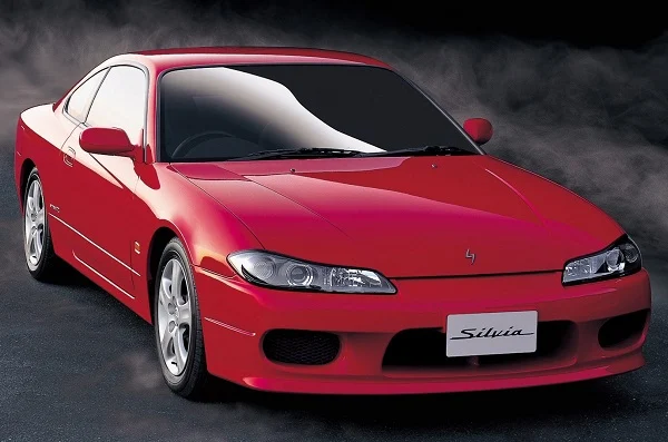 Ficha Técnica Nissan Silvia S15 (1999)