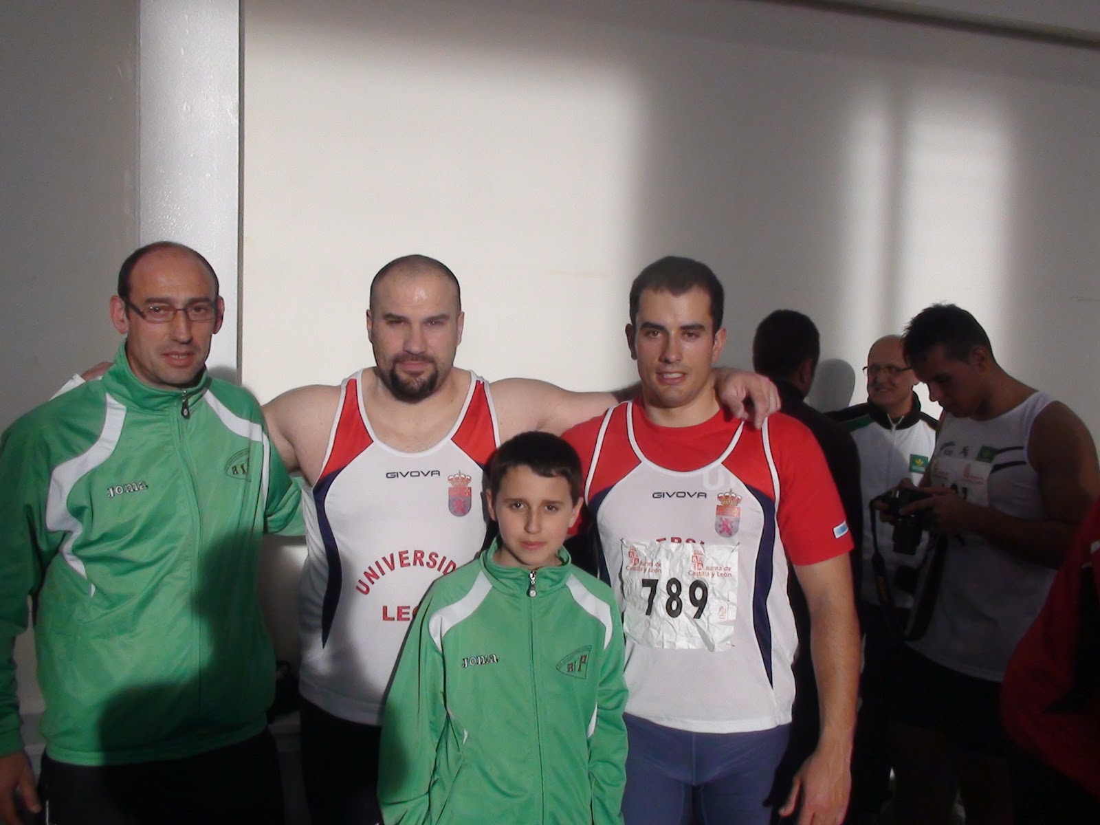 Atletas Manolo Martínez