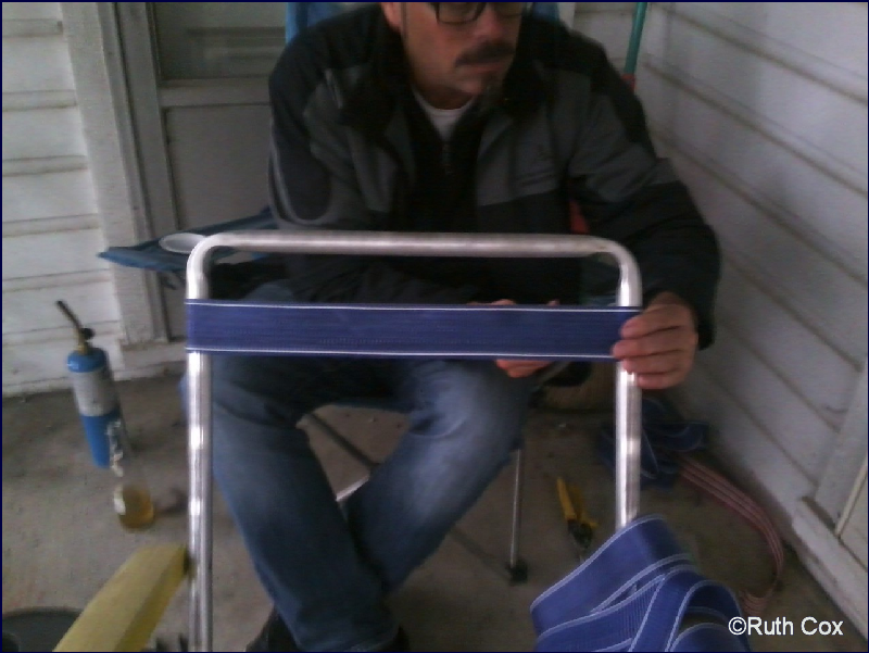 abitosunshine Labor of Love Lawn Chair Rebing DIY