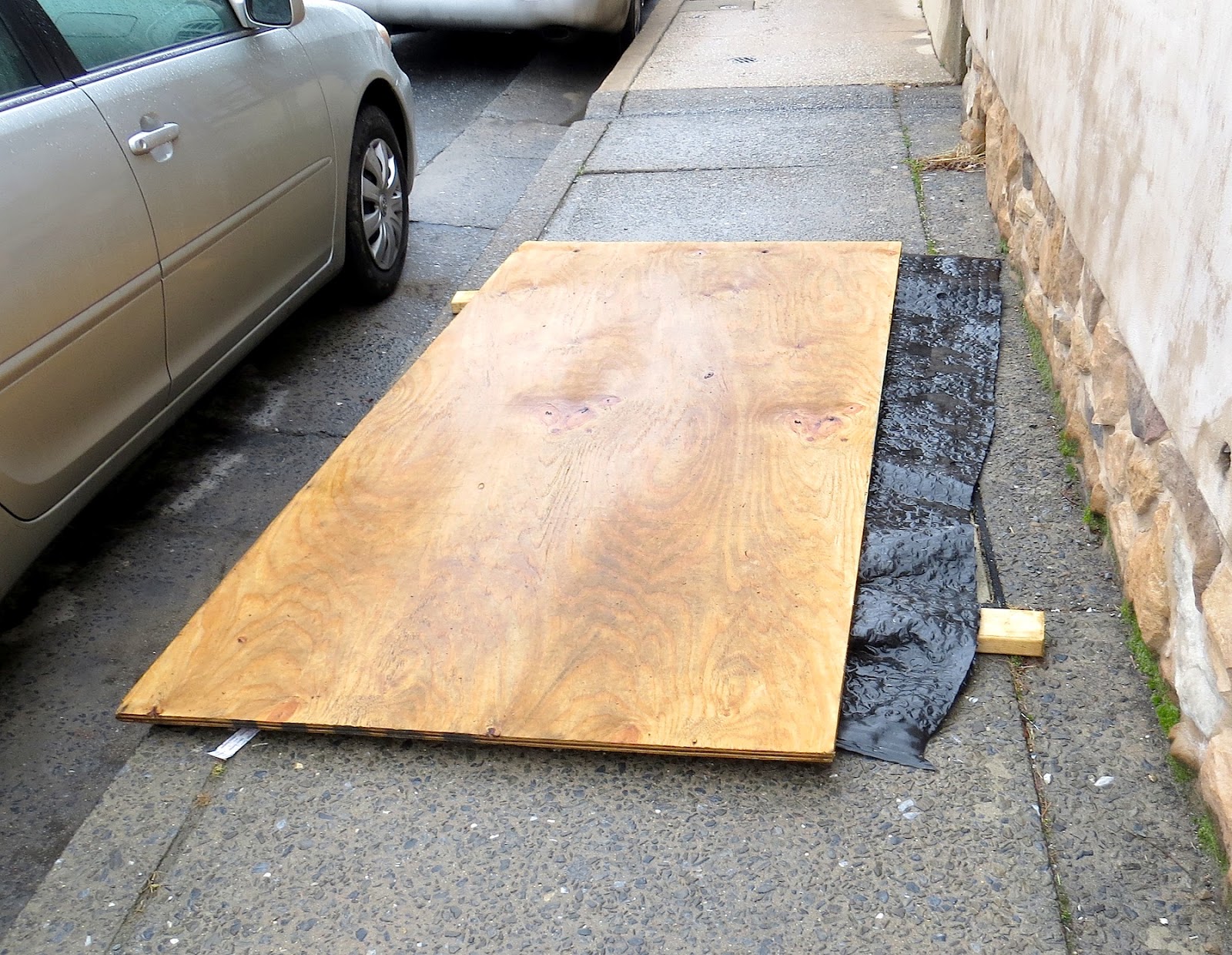 COLUMBIA SPY Can ya say, "Tripping hazard"?