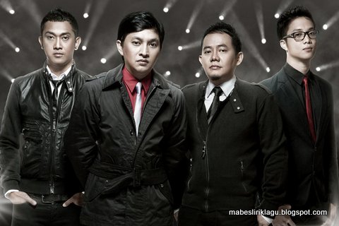 Yovie and Nuno - Inginku Bukan Hanya Jadi Temanmu Lirik Lagu Inginku Bukan Hanya Jadi Temanmu