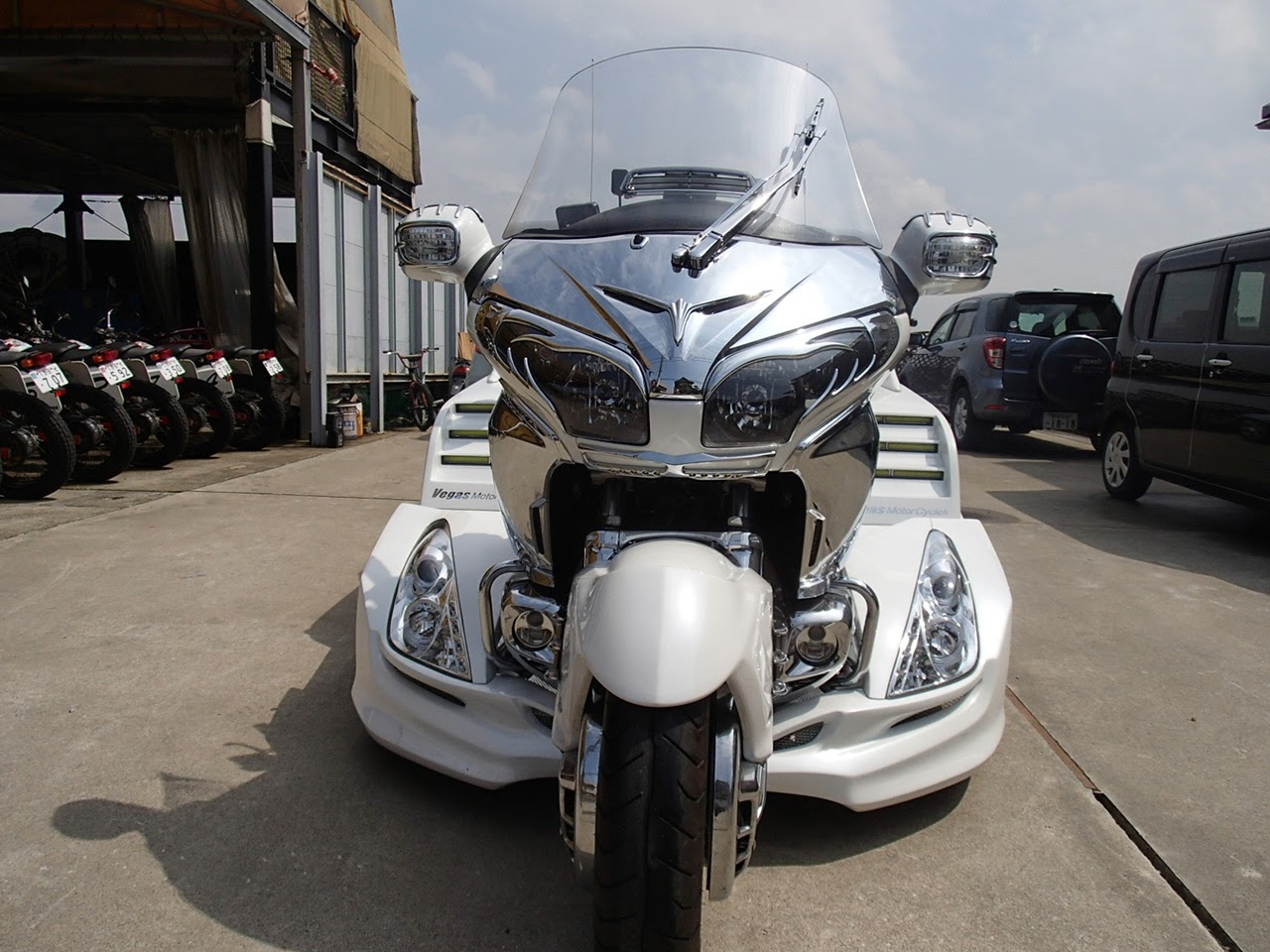 GL1800-CUSTOM.COM: 4月 2014
