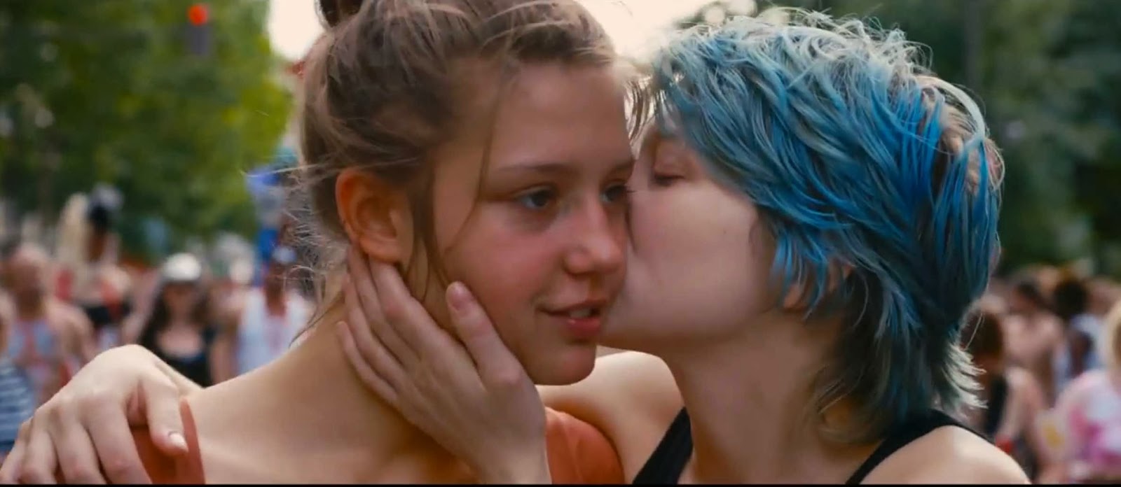 Yas Hassegawa Cinema Azul é a cor mais quente/ Blue is the warmest color Yas Hassegawa Cinema Azul é a cor mais quente/ Blue is the warmest color