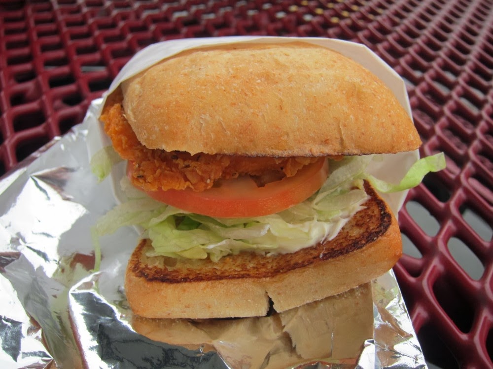 Review Sonic Island Fire Chicken Sandwich