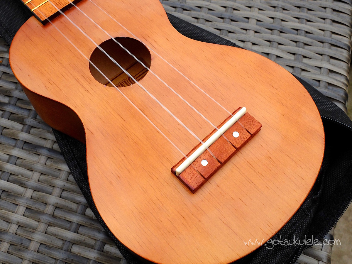 Mahalo 2500 Kahiko Soprano Ukulele REVIEW