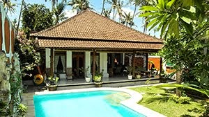 Villa Rumah Lotus Lovina Bali