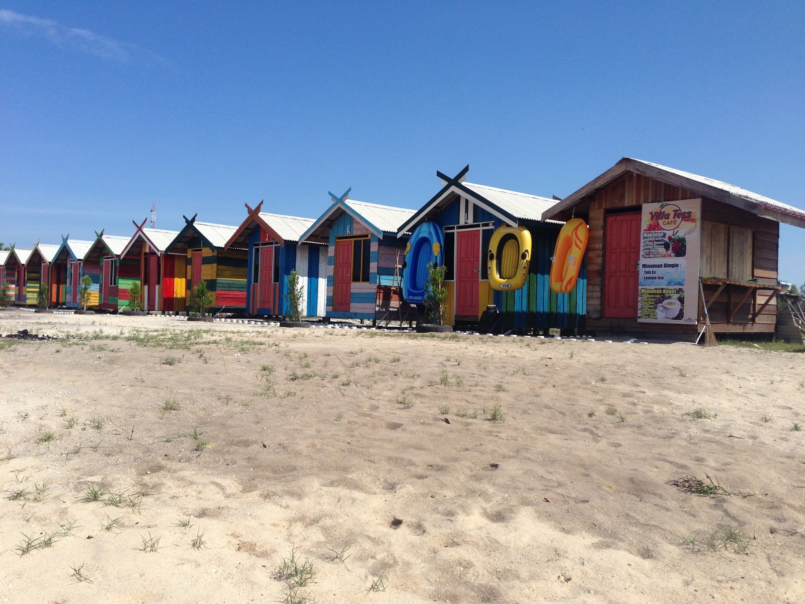 Milk and Salt: Pantai Ujung Pandaran, Kalimantan Tengah