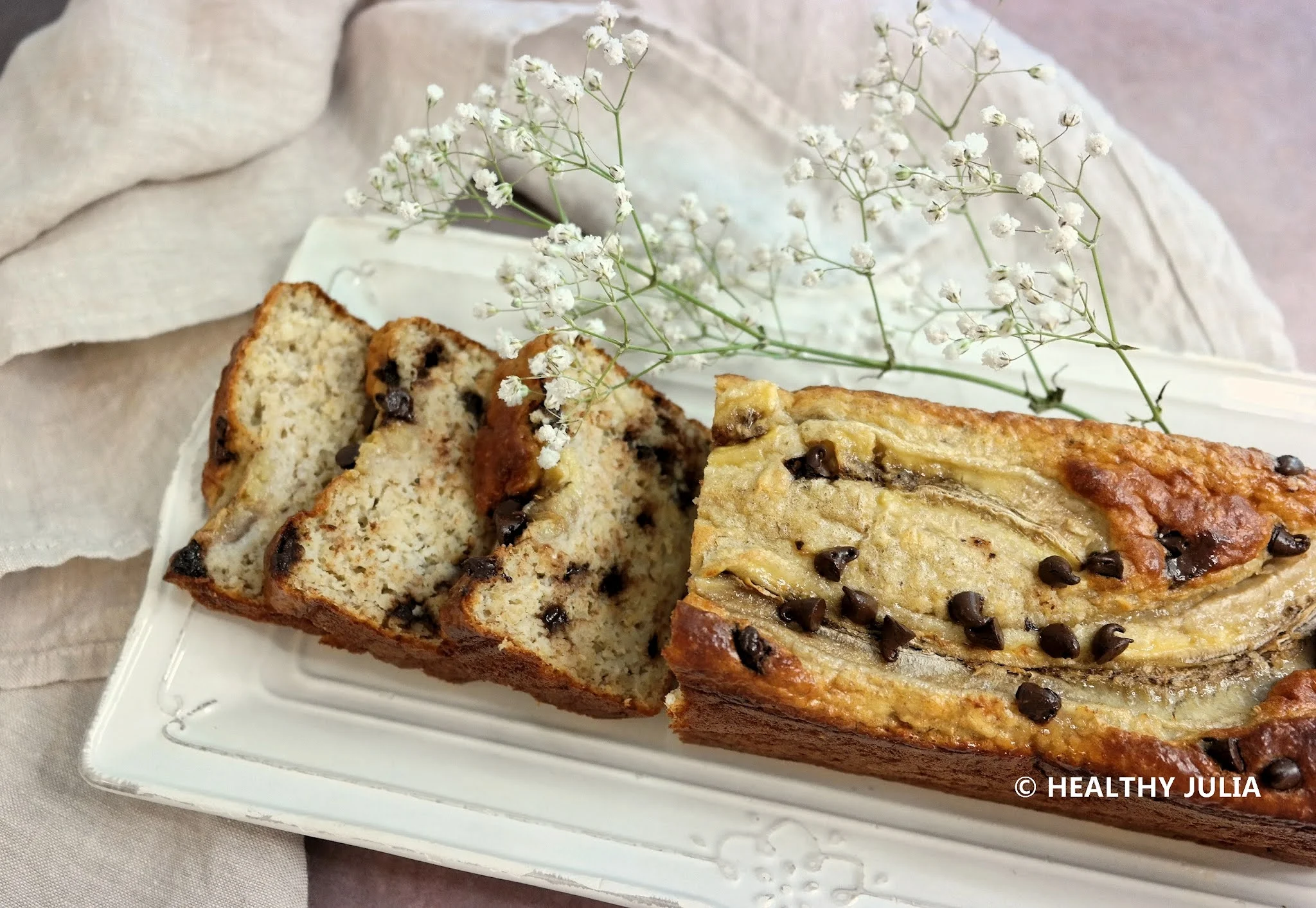 BANANACAKE AUX FLOCONS D'AVOINE ET PÉPITES DE CHOCOLAT - Healthy Julia