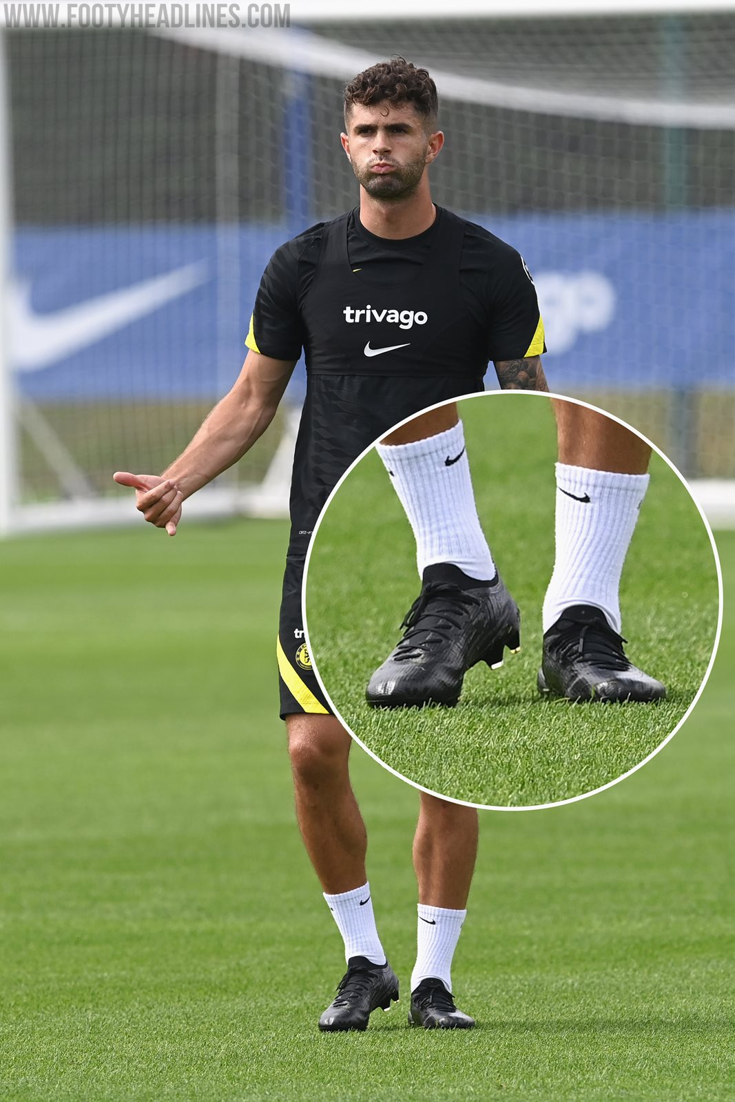 nike mercurial triple black