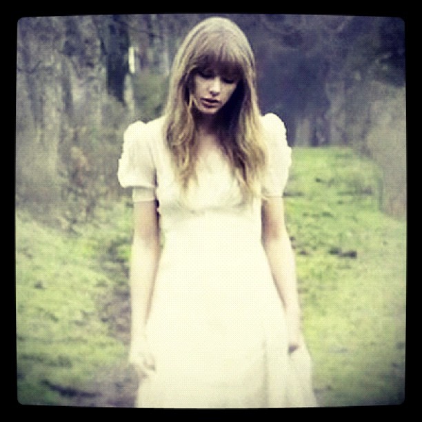 Swift Taylor Swift Safe and Sound Music Video