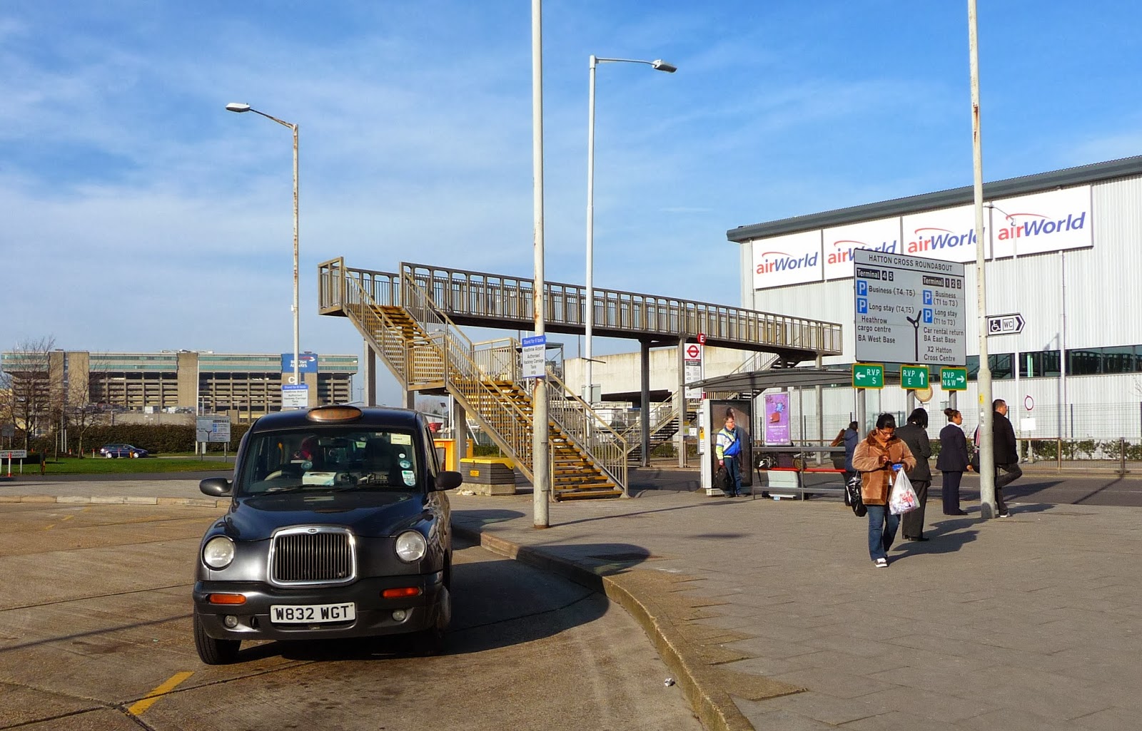 London Underground Towns Hatton Cross