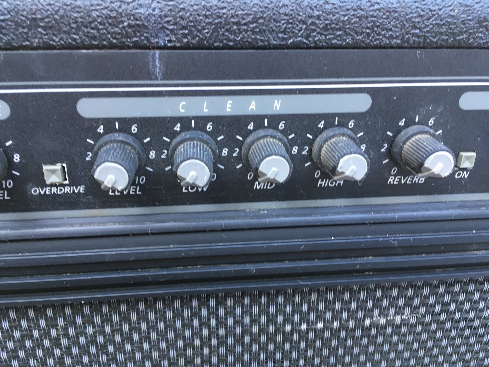 Rex and the Bass: Review: Crate GX-30M Guitar Amplifier Review