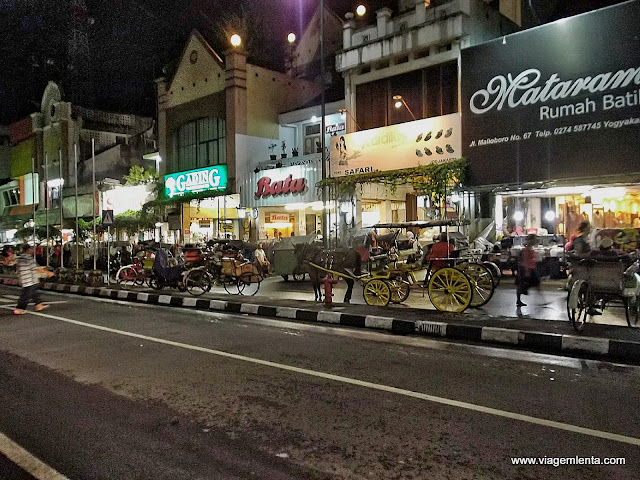Rua Malioboro e suas charretes, Yogyakarta