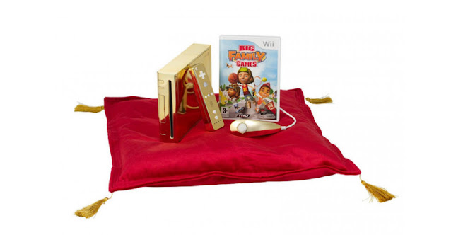 Wii de ouro feito para a Rainha Elizabeth II é colocado à venda na internet