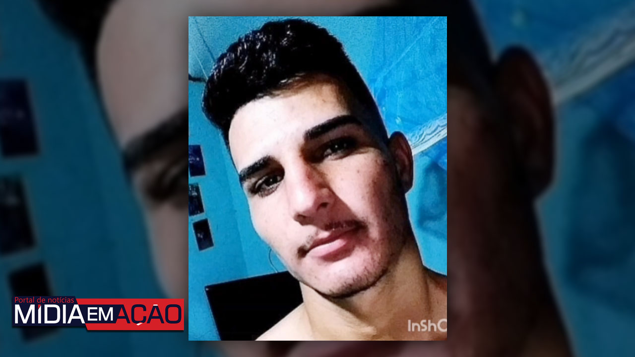 Batida entre moto e trator deixa jovem morto em São José do Egito