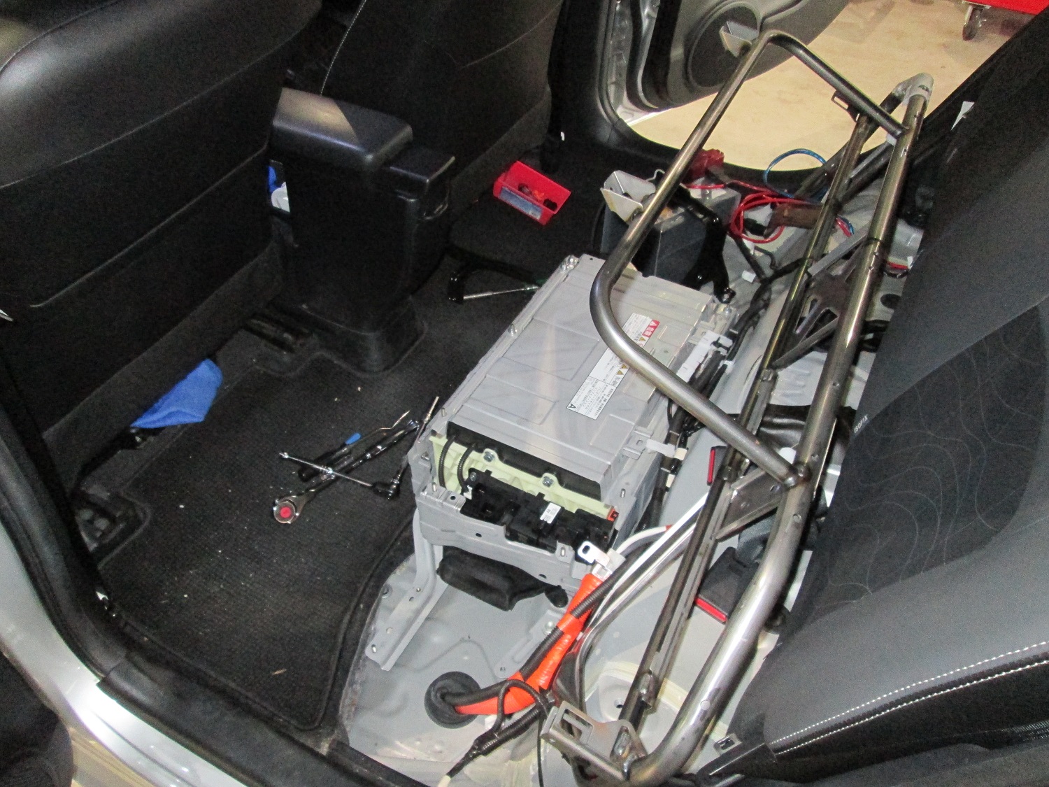 のびのび お仕事『自己流自動車整備』: ハイブリットバッテリー交換
