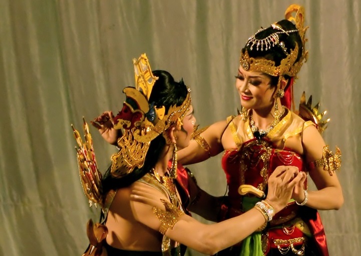 Seni Tari Menurut Definisi Dan Jenisnya