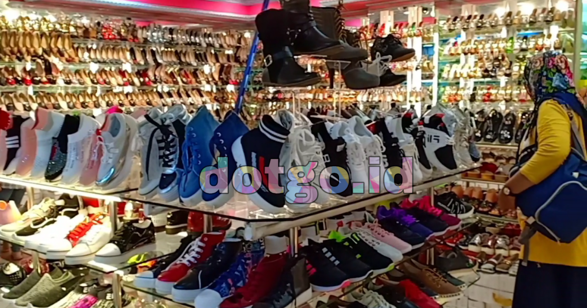 Belanja Sepatu Murah Berkualitas Di Tanah Abang Pasar Grosir Sepatu Dan Sandal Murah Blok A Lantai 7 Dotgo Id