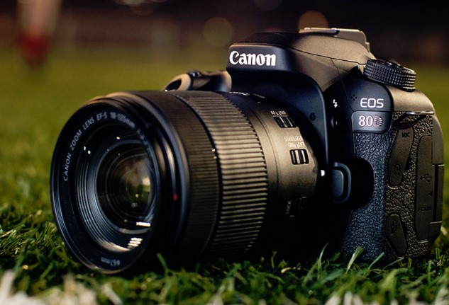 Review & Harga Camera Canon EOS 80D Terbaru 2016