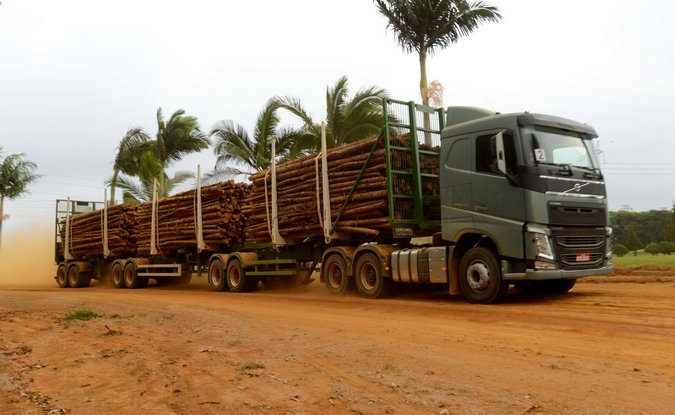 Potencial Florestal abre vagas para motoristas categoria D e E