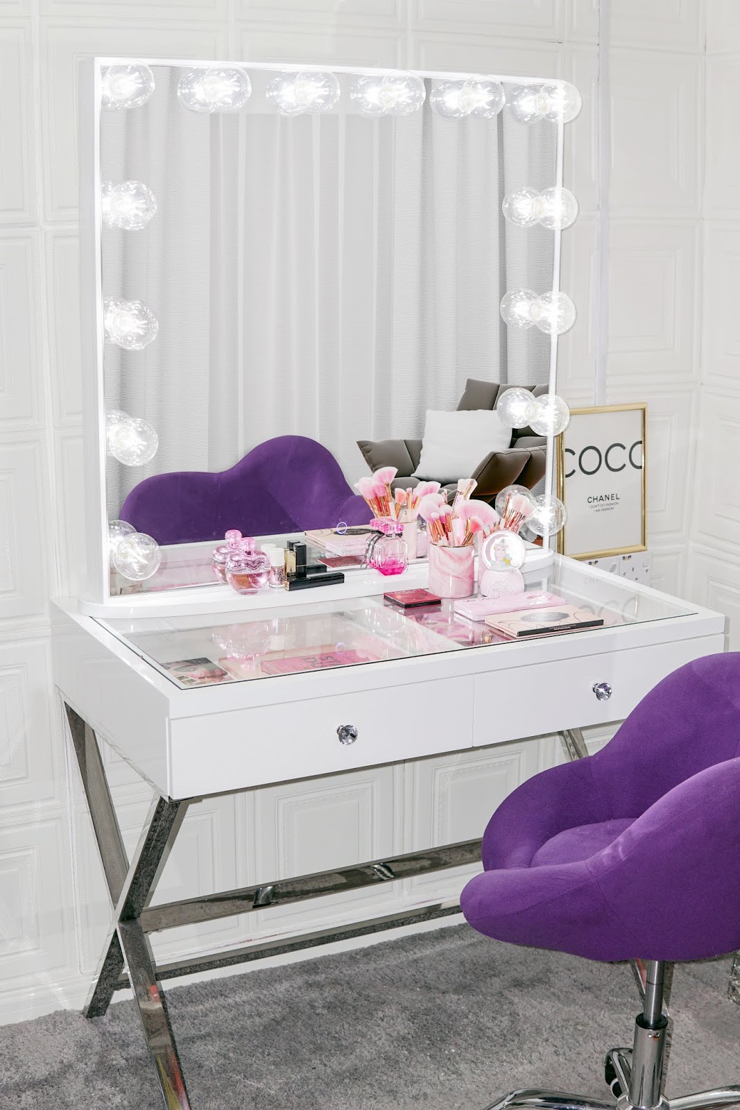 The Best Hollywood Vanity Mirror Malaysia in studio size with dresser