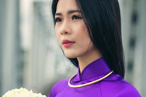 Á khôi Sinh viên sở hữu vòng eo vạn người mê