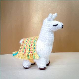 https://translate.google.es/translate?hl=es&sl=en&u=https://handcraftingalife.wordpress.com/patterns/lovely-lola-the-llama-amigurumi-pattern/&prev=search